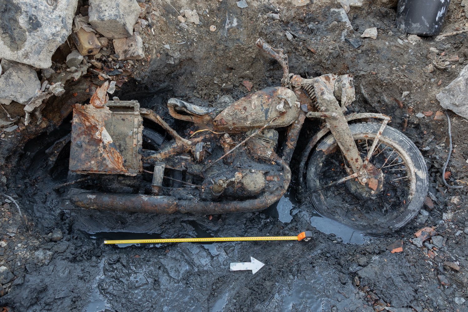 Dunărea joasă dezvăluie nave naziste și muniții, fascinând România