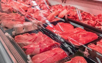 Carnea de evitat din supermarket: Ai grijă ce pui în coș