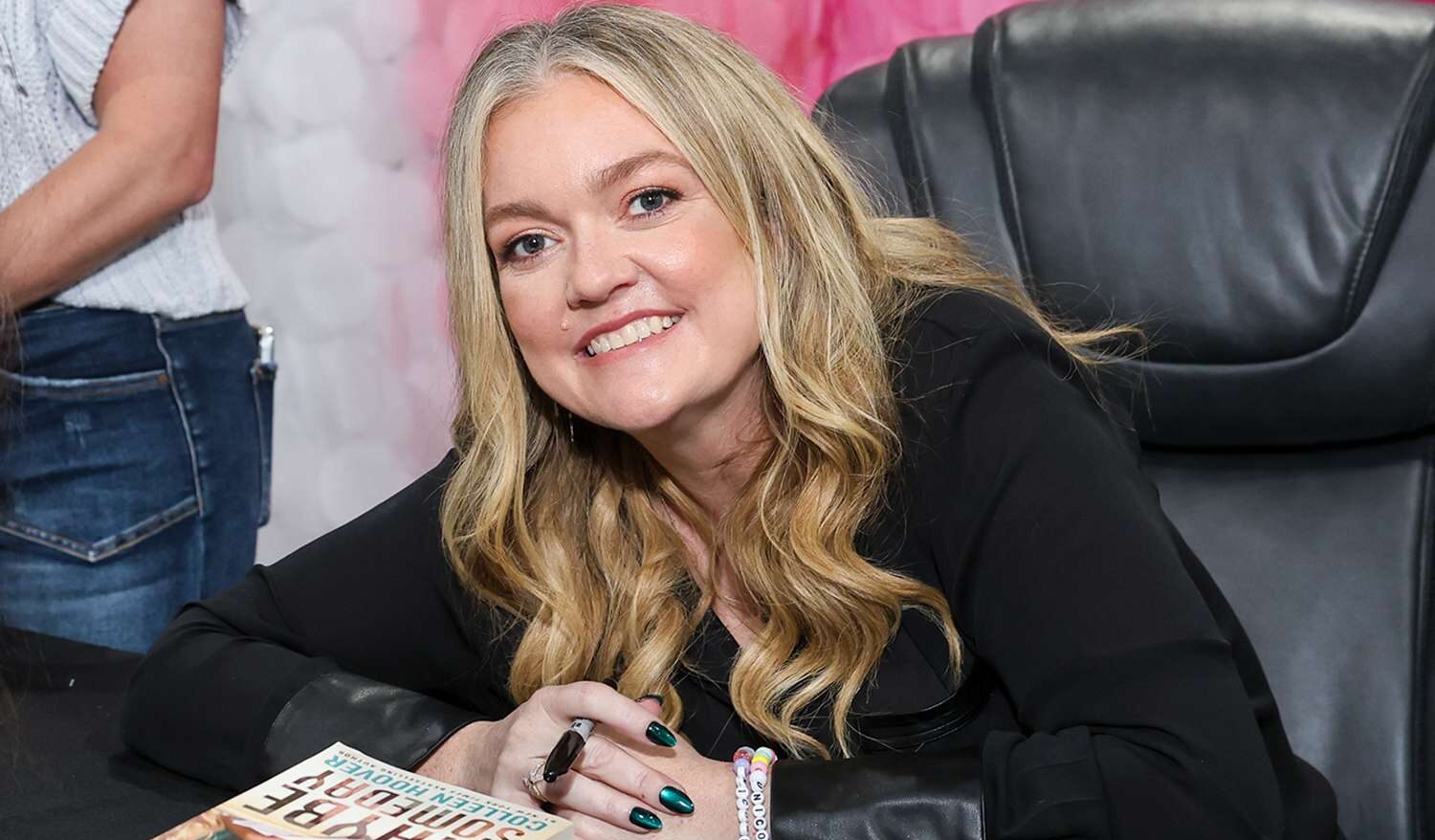 Colleen Hoover, vești noi după diagnostic. Ce spune scriitoarea despre sănătatea ei
