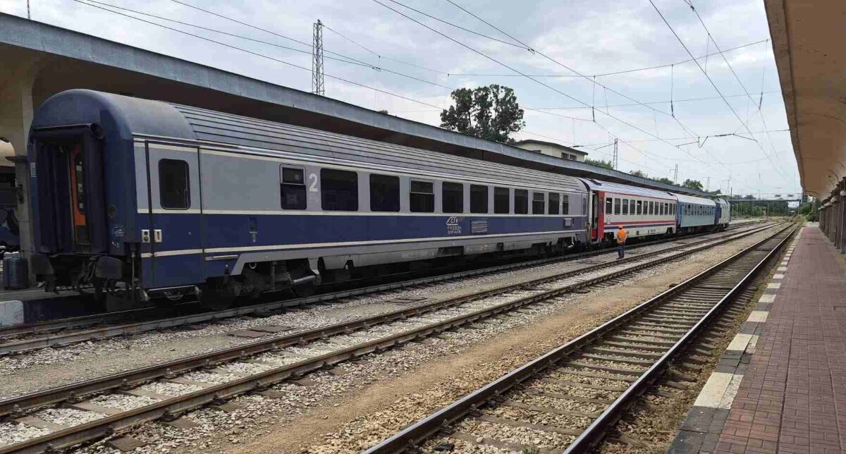 Trenul spre Varna: 9 ore, 2 din București la Giurgiu. Merită?