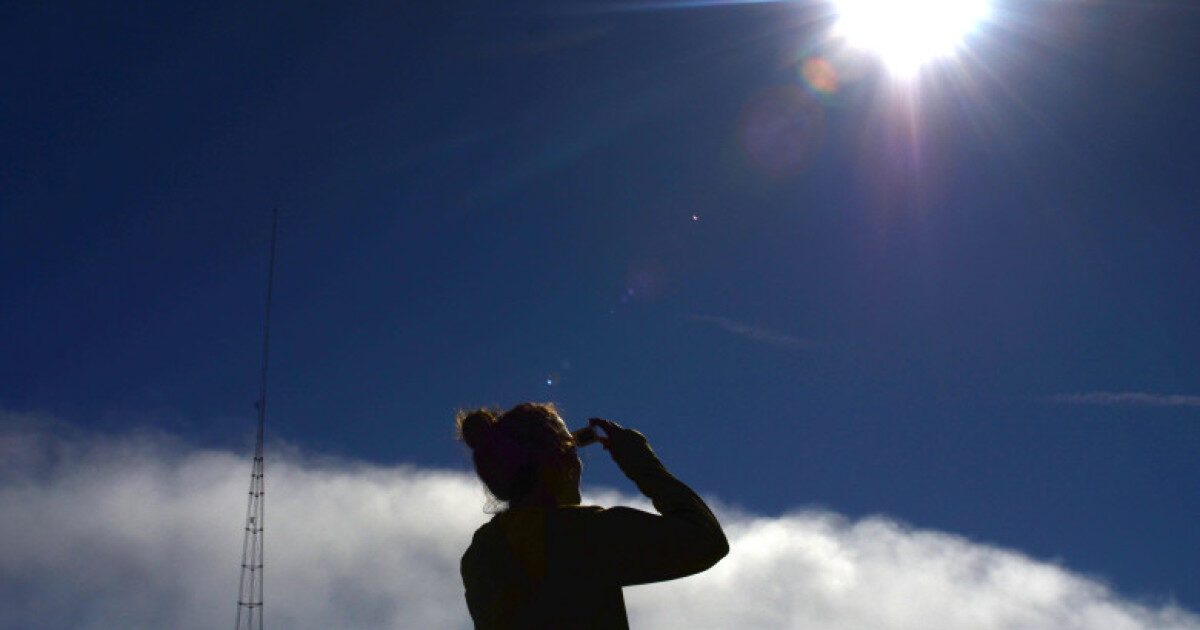 Eclipsa de Soare 2026: Cum poate fi urmărit fenomenul fără instrumente astronomice. Metode recomandate pentru protejarea ochilor