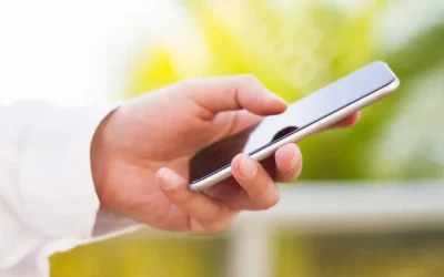 Telefonul tău, obligat la muncă? Ce spune legea