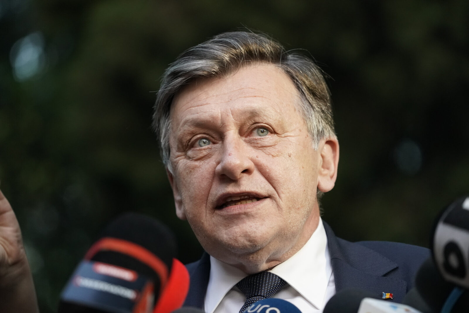Crin Antonescu, lovitură pentru Nicușor Dan în plin scandal politic