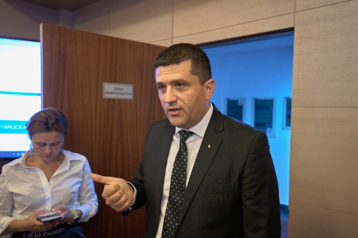 Miruță schimbă șefii la CNAIR, CFR SA, Metrorex, CNIR, CFR Călători