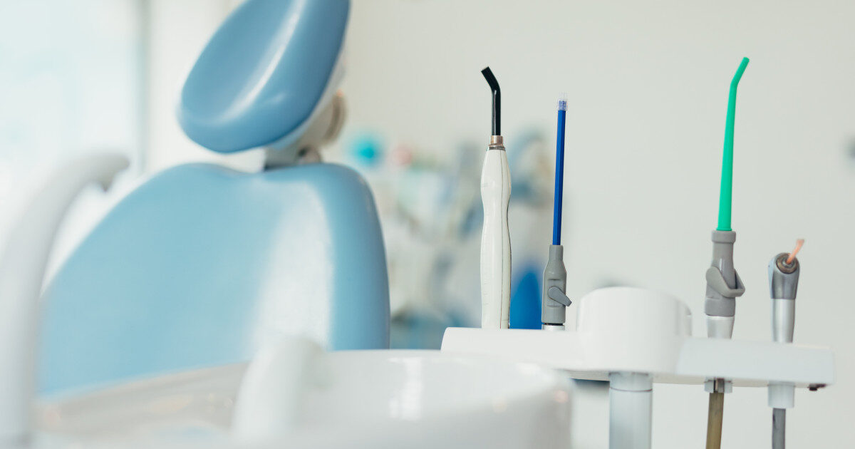 Dentisti în exces: Colegiul cere mai puține locuri la buget