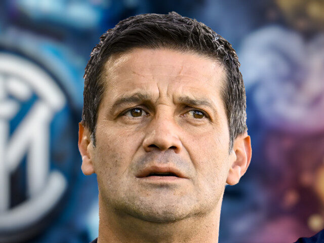 Chivu, direct: ”Bătăi de cap” pentru fotbal