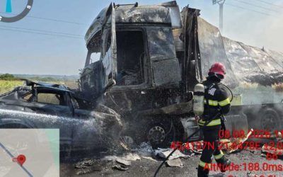 Accident mortal cu TIR-ul: mașini în flăcări, un șofer decedat