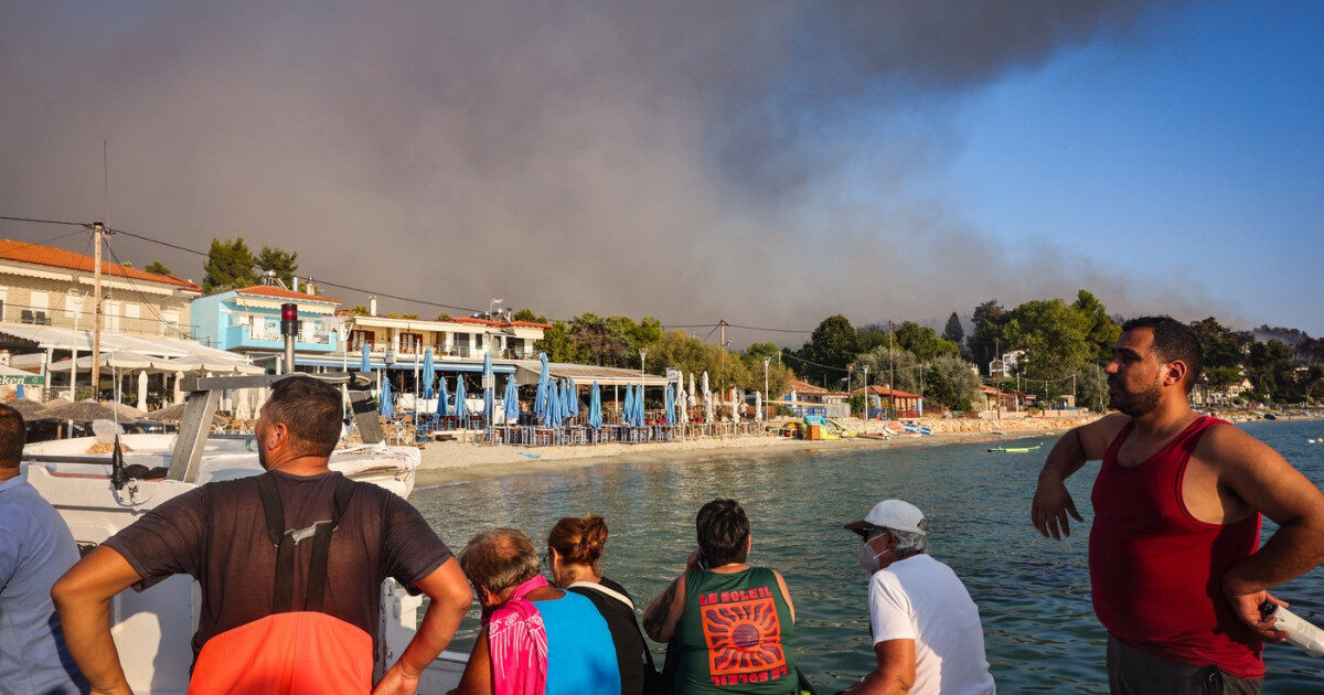 Halkidiki în flăcări: românii pe fir cu Consulatul
