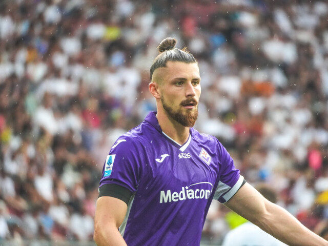 Drăgușin la Fiorentina: Italienii l-au botezat erou după debut