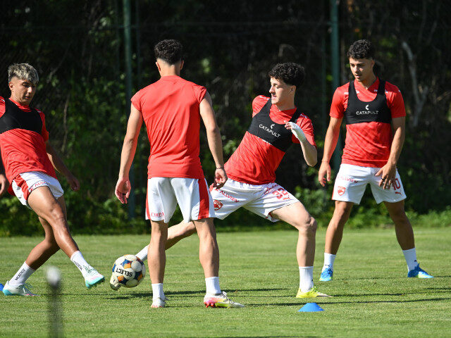 DINAMO: Jucător plecat în ziua meciului cu Voluntari