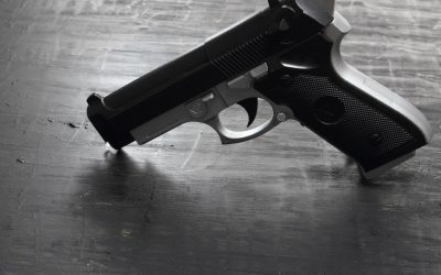 Trimiși în judecată cu arme letale din Turcia