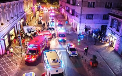 Brașov: Mașină pe trotuar, doi pietoni morți