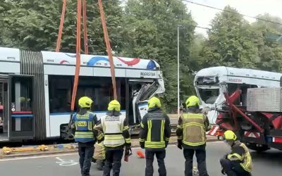 Gelsenkirchen: Accident grav! Două tramvaie, 25 de răniți