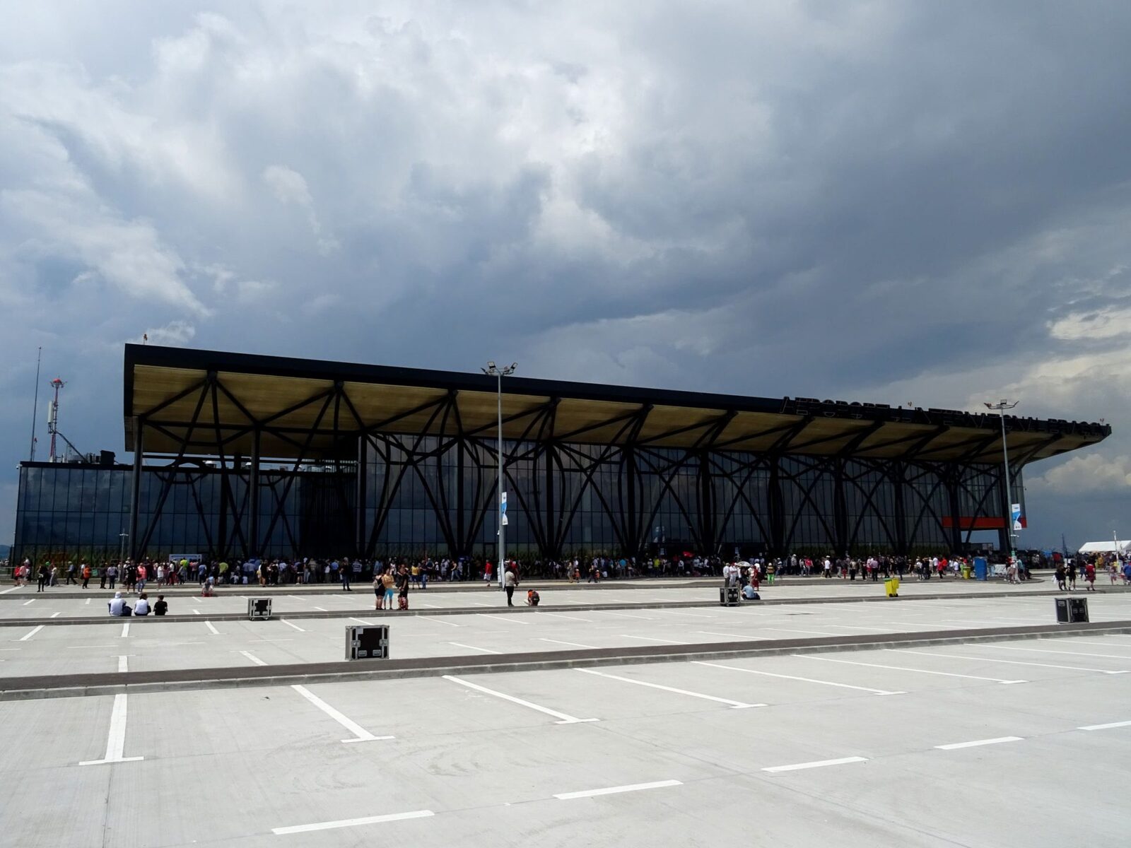 Aeroport nou: un milion de pasageri în România