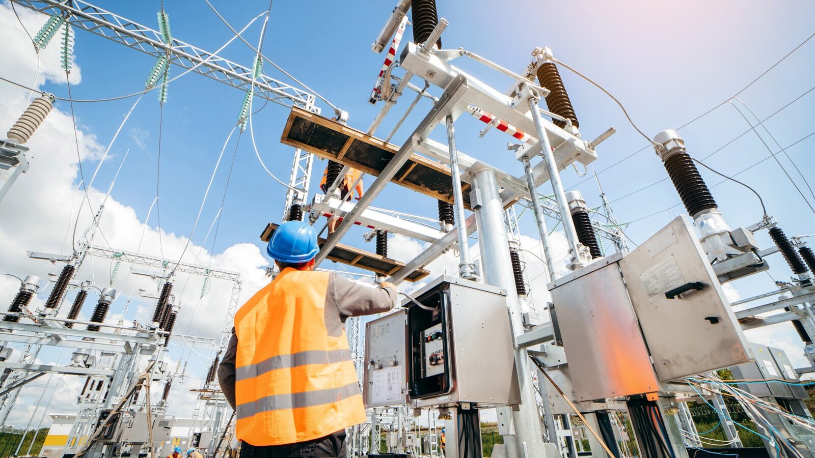 Transelectrica, profit uriaș: 356 milioane lei în S1, creștere de 39%