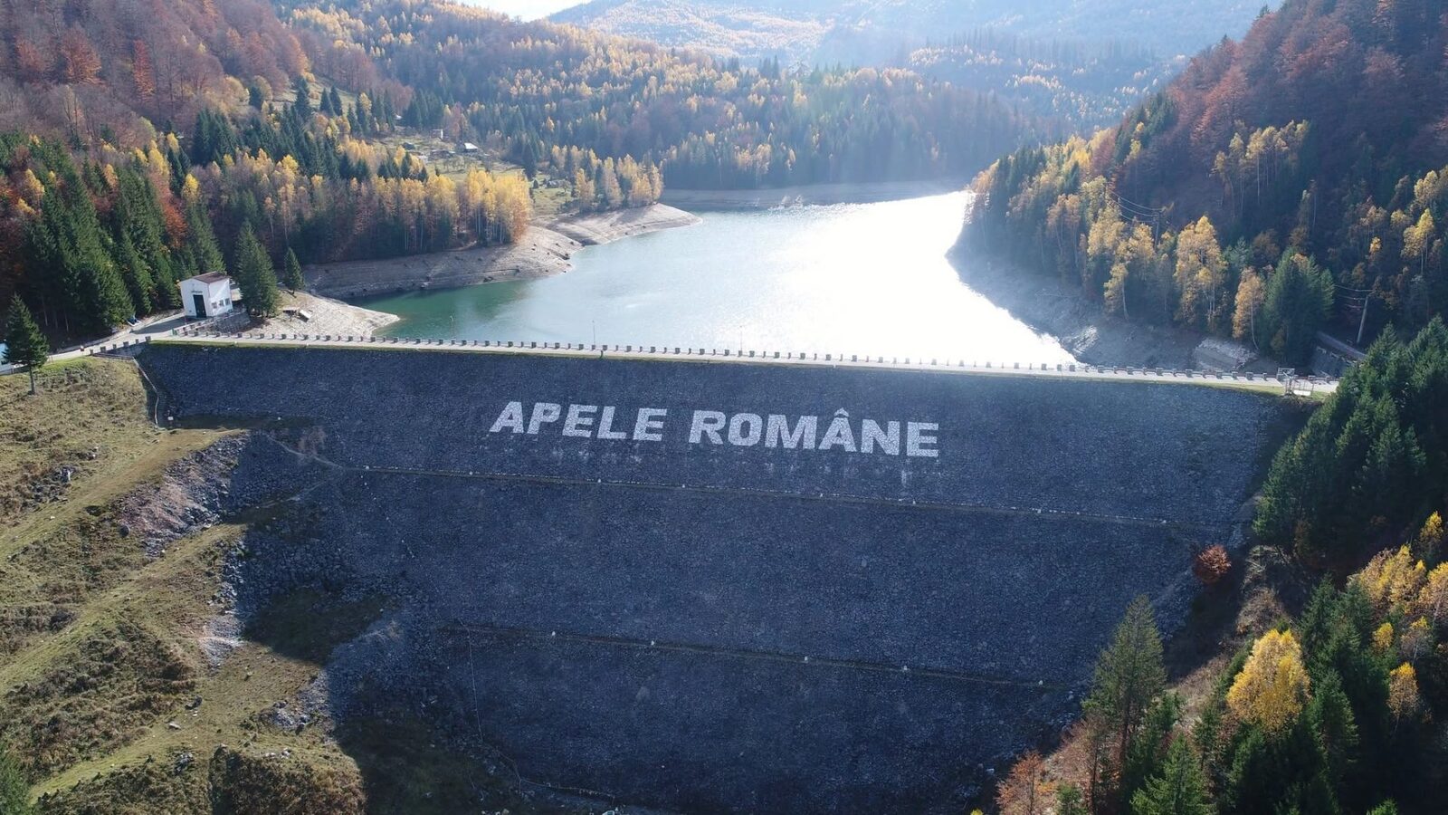 Lacurile României secătuite: 180 de localități, fără apă