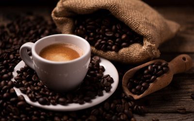 Cafeaua, scut împotriva cancerului mamar? Ce spun oamenii de știință