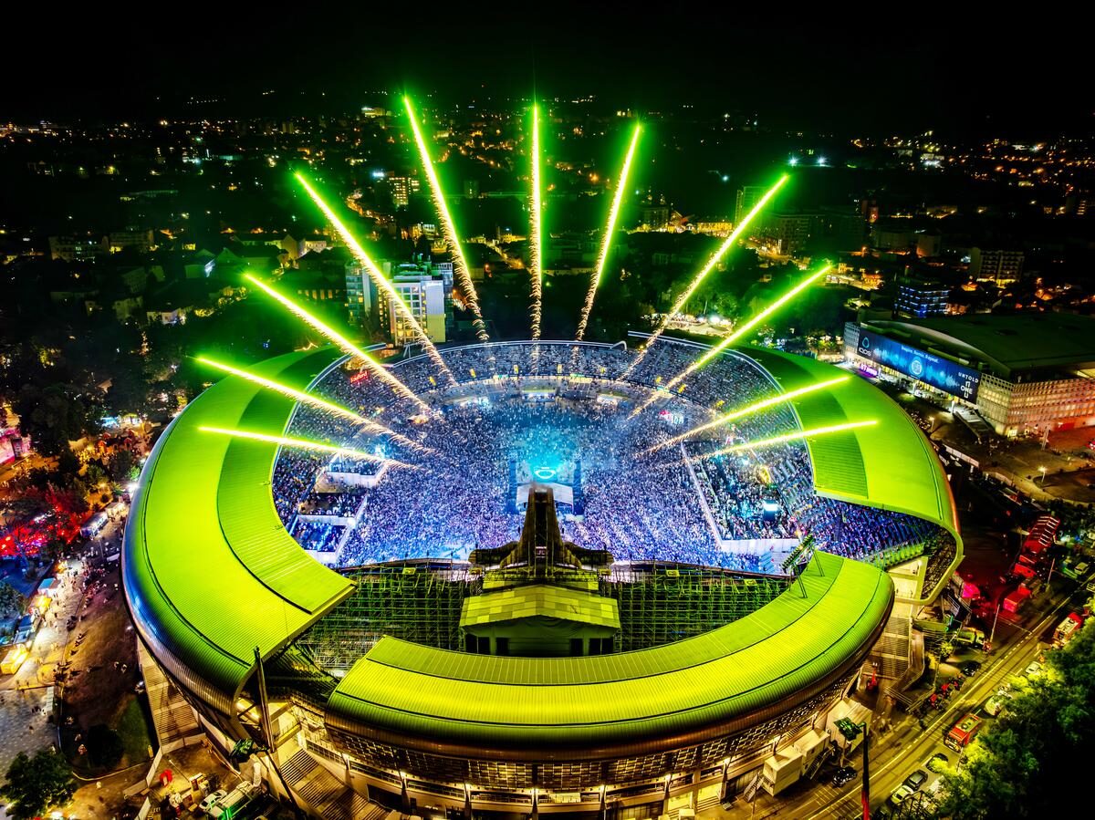Untold: Cluj Arena, asaltat de peste 120.000 de fani în prima zi