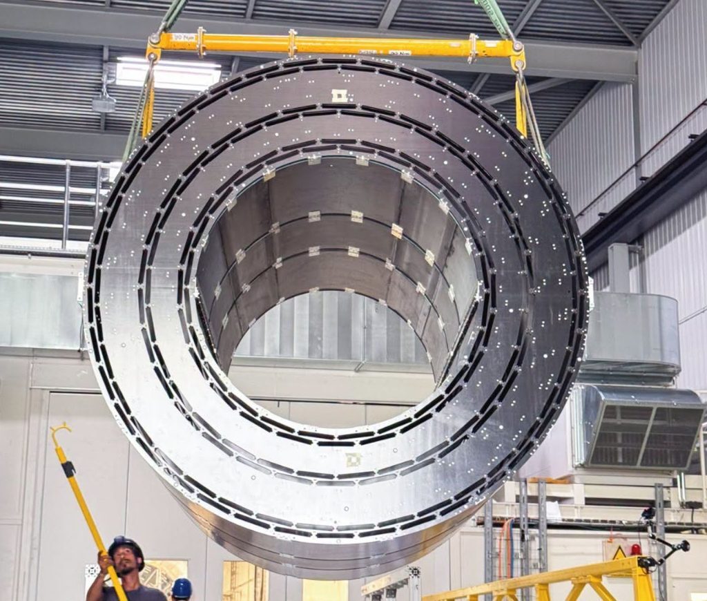 Piesa esențială pentru viitorul CERN a ajuns la Geneva