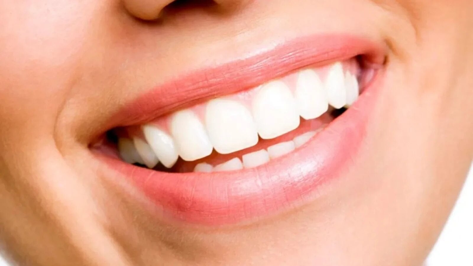 Probleme dentare: semne ignorate chiar și fără durere