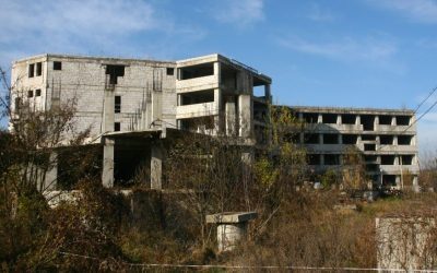 Nădlac: Clădire abandonată, transformată în laboratoare școlare pentru 600 elevi