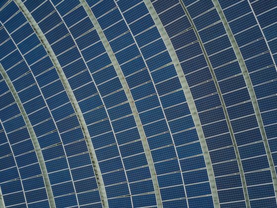 Gigantic proiect fotovoltaic la Brașov. Econergy atrage 229 mil. euro