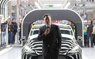Musk vrea Tesla departe de electric: Presiune uriașă pe producător