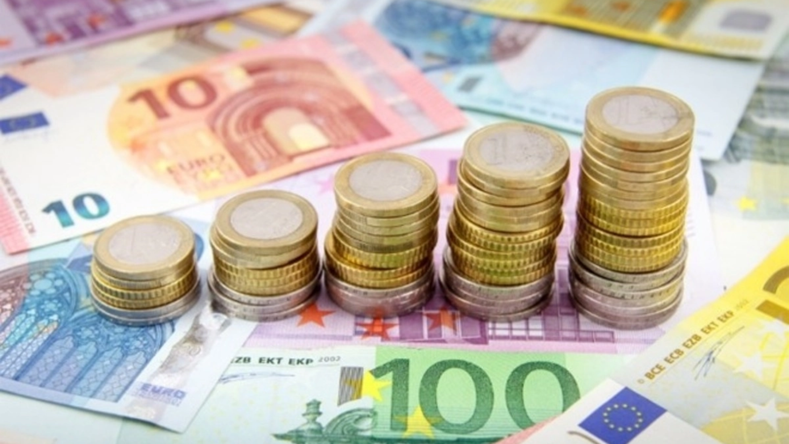 Datoria României sare de 232 miliarde €, investiții străine prăbușite