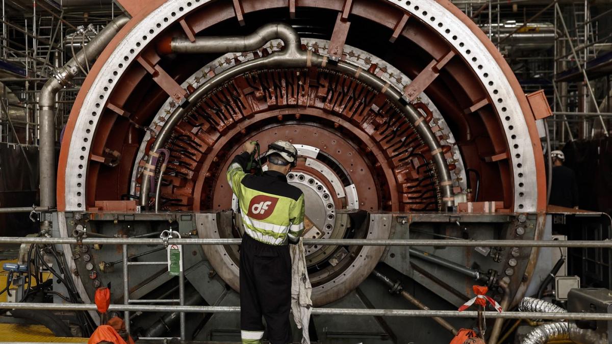 Sanchez amână până în 2030 închiderea celei mai mari centrale nucleare din Spania