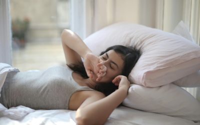Somnul: secretul notelor și vieții sociale la adolescenți