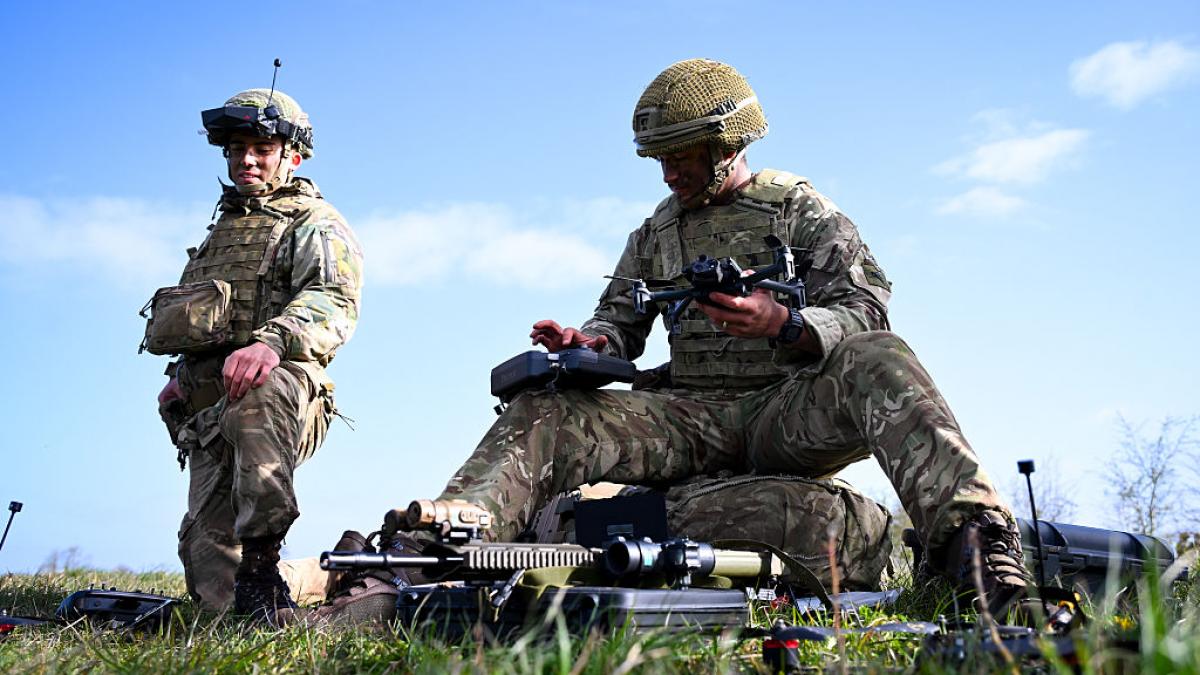 NATO: Drone AI pe front, omul alege țintele ucigașe
