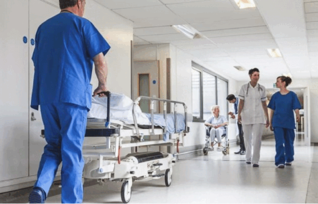 8200 de joburi în sănătate. Salarii uriașe pentru asistenți medicali