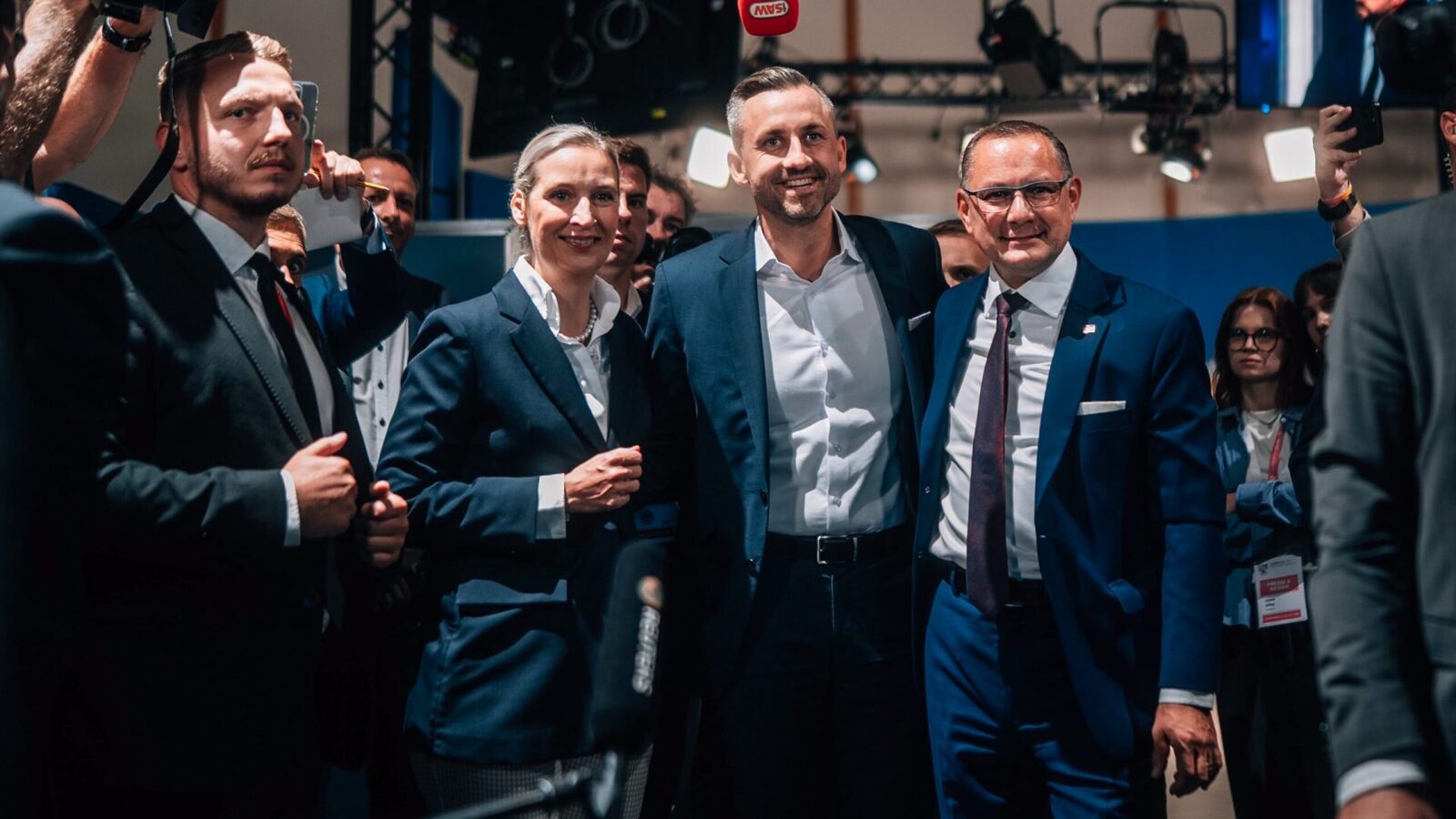 Extrema dreaptă domină în Saxonia-Anhalt, stânga naționalistă are cheia puterii