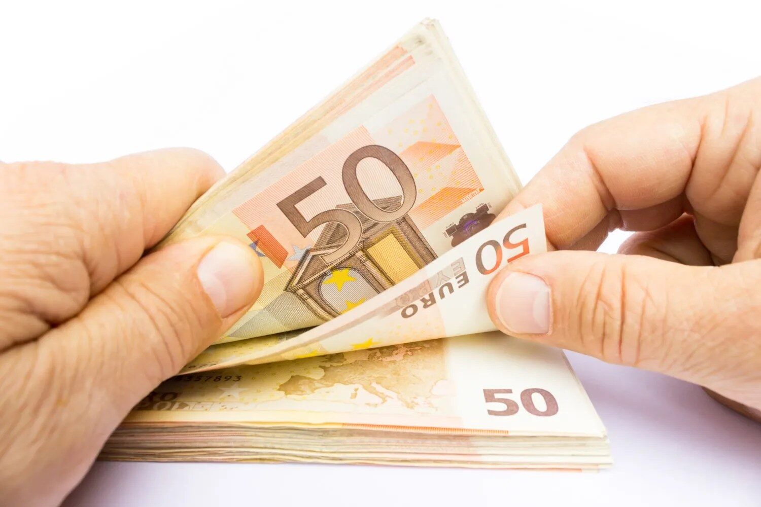 UE, granturi noi pentru agricultura viitorului: AI și bioeconomie