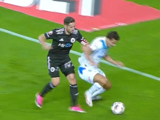 Universitatea Craiova, „U” Cluj: Penalty evident sau eroare?