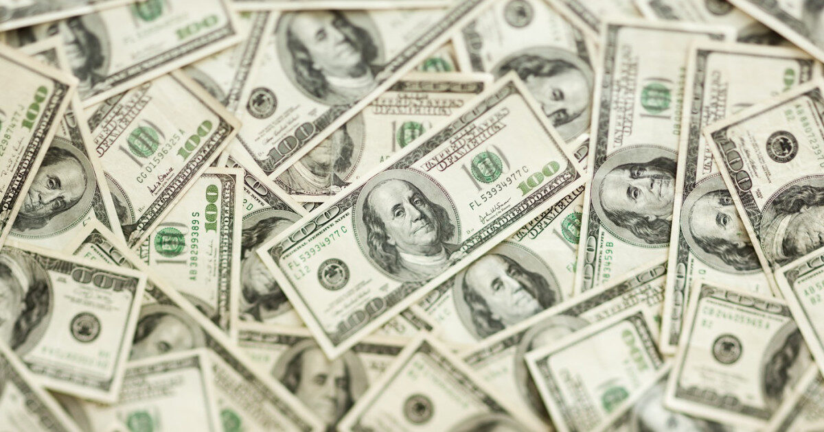 Kremlinul, miliarde transferate prin bănci globale