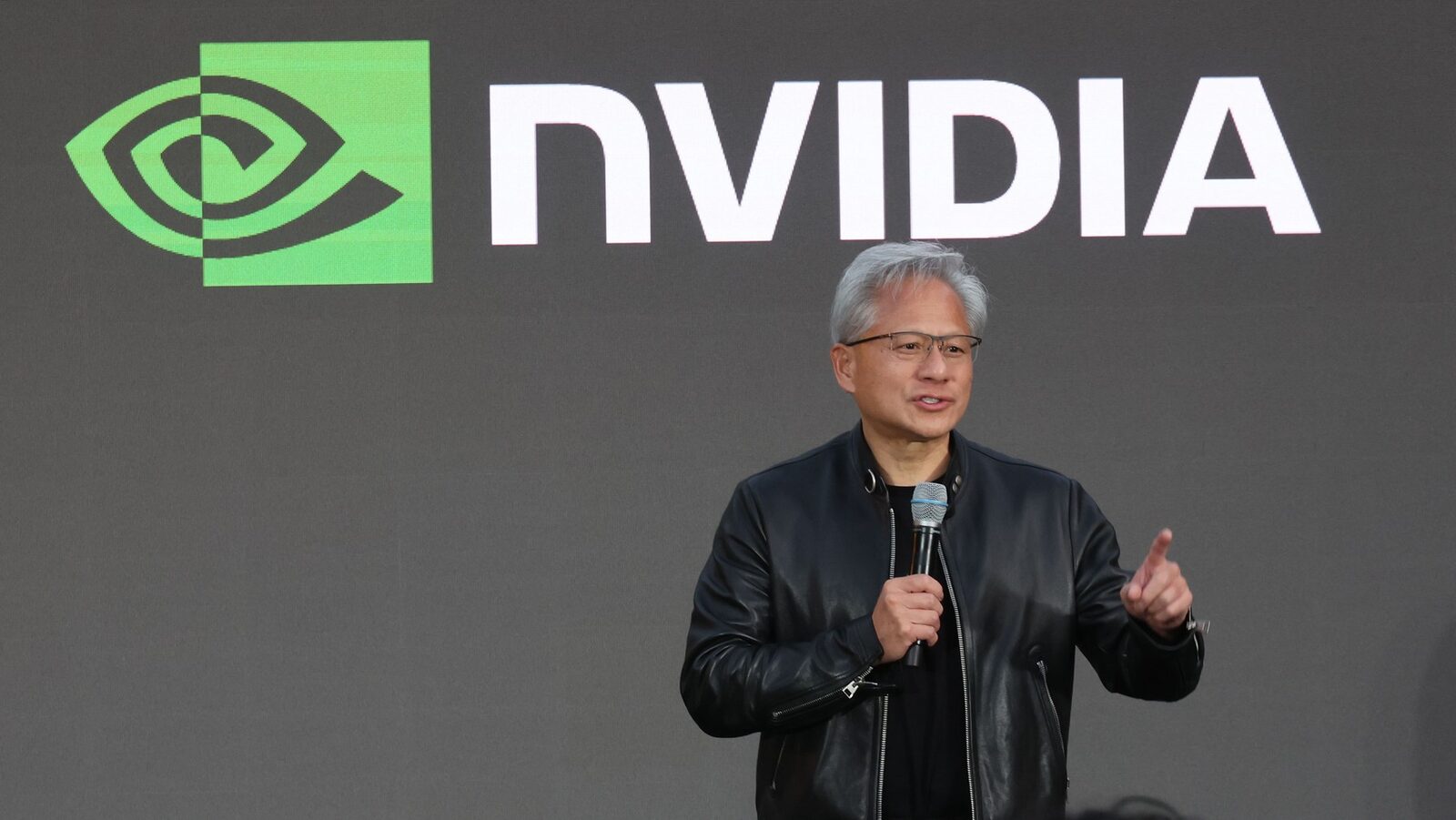 Nvidia: Inteligența artificială generală a sosit! Șeful face declarații uimitoare
