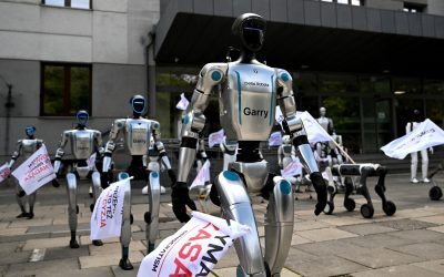 Roboți în grevă contra AI în Polonia