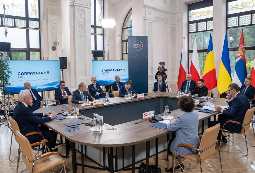 Minoritatea română și economie: priorități UE la summitul din Ucraina