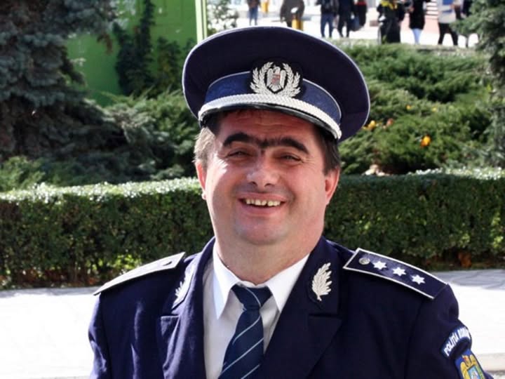 SALVADOR CARAGEA PLEACĂ DE LA UM SADU: FINANȚE CATASTROFALE, PRODUCȚIE STOPATĂ