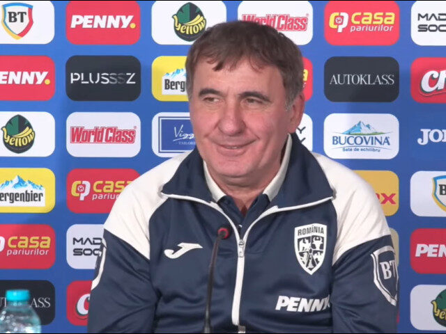 Hagi a făcut sala să râdă la conferință